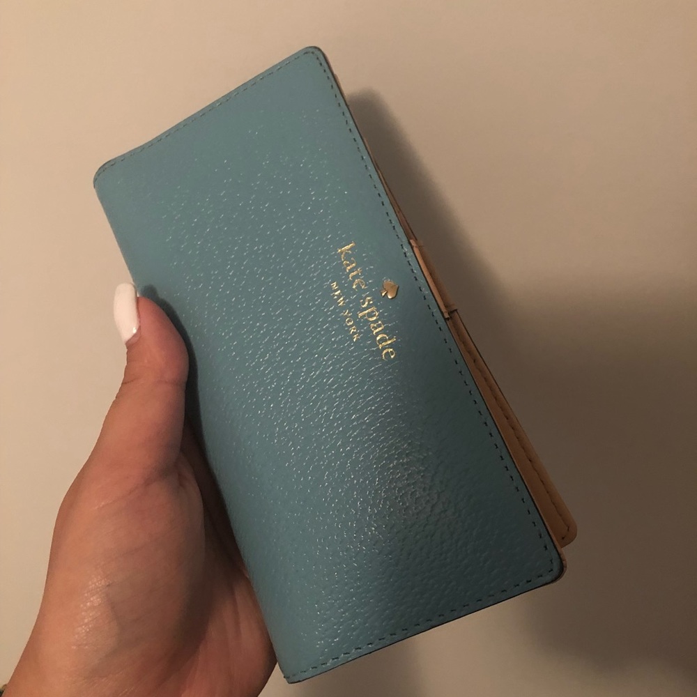 Kate Spade wallet - perfect condition